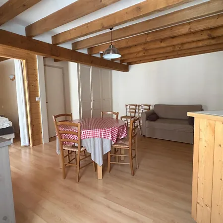 Avec Wifi A 70m Des Thermes - Animaux Admis - Fr-1-541-142 لاروش بوزيه